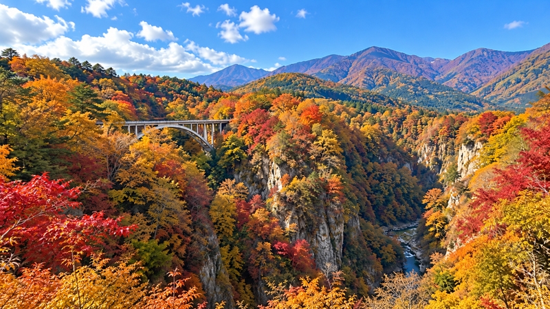 鳴子峡の紅葉シーズンを時期別に見る